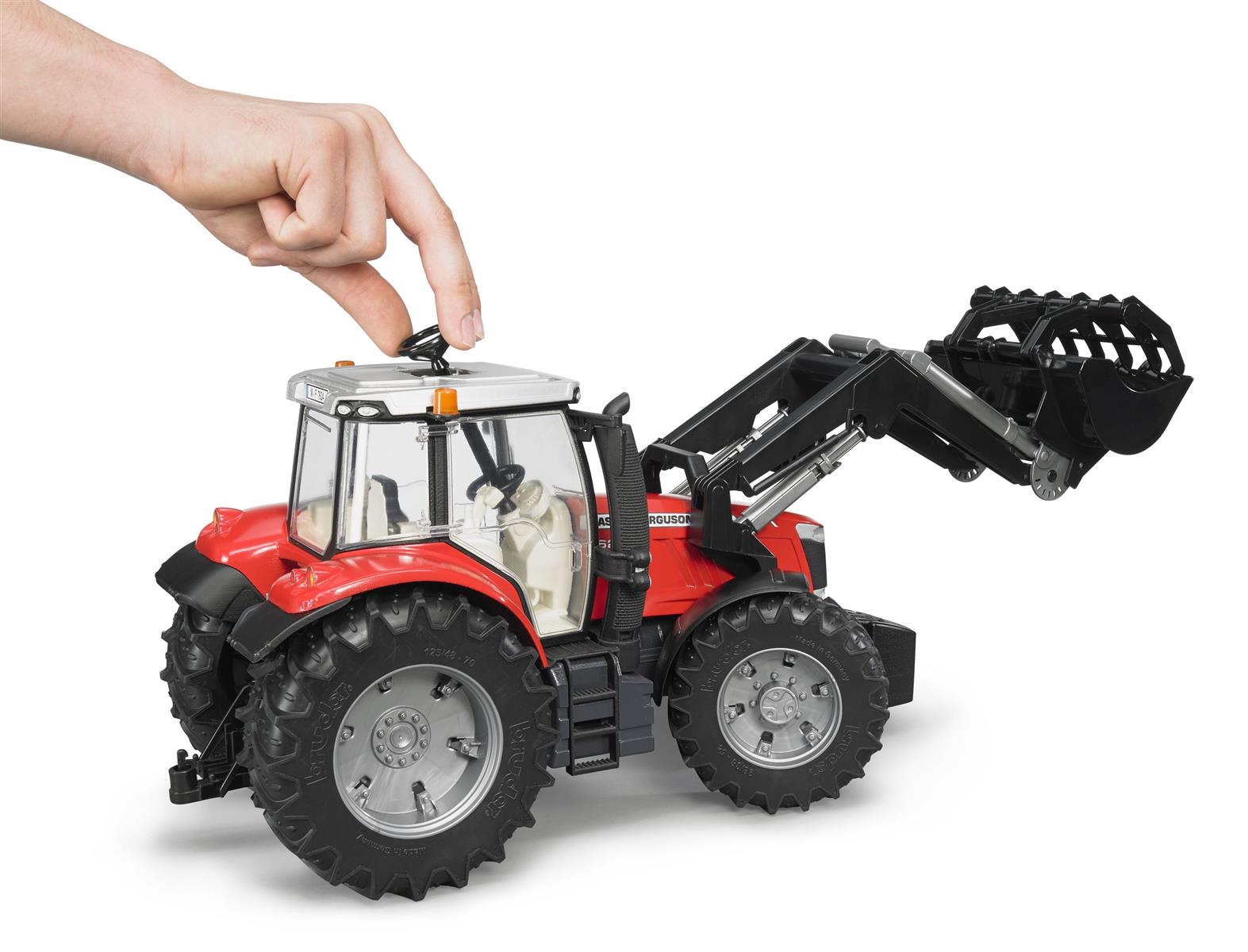 Bruder Massey Ferguson Traktor 7624 mit Frontlader