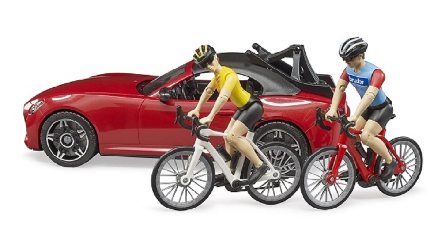 Bruder Roadster mit 1 Rennrad und Radfahrerin